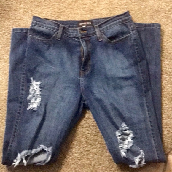 Distressed Stretch Jeans - Picture 6 of 7